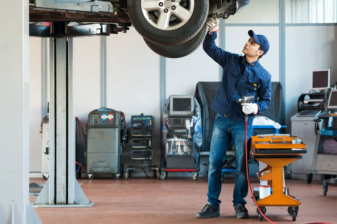 Garage Mechanic